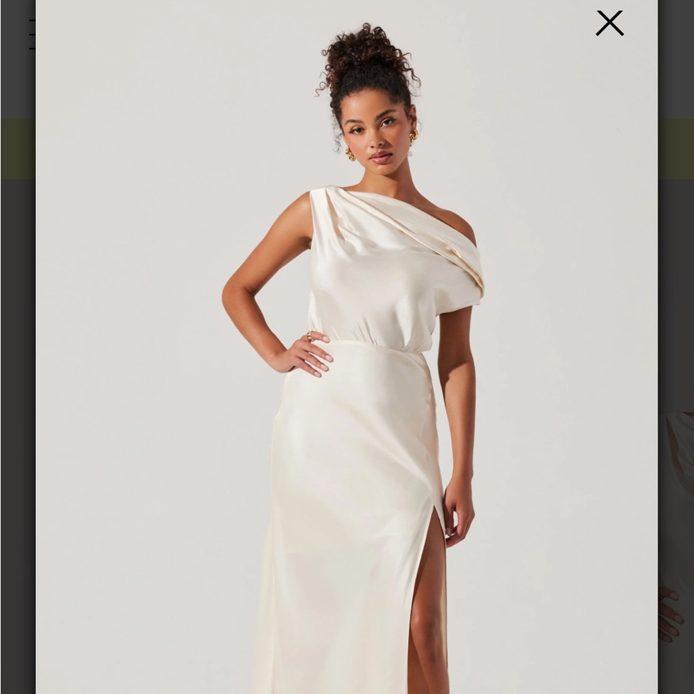 Elegant Cream One-Shoulder Dress